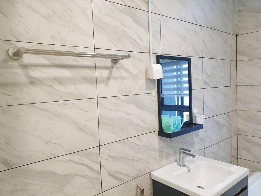 Seaview#Warmth#Netflix#Privatebathtub#Seasideluxurycondo#Imperioresidence ملقا المظهر الخارجي الصورة